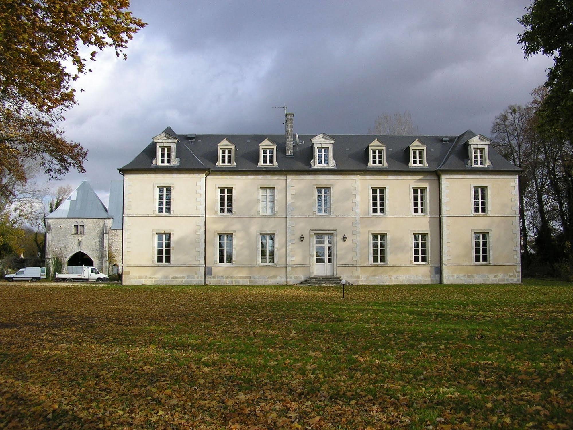 Chateau De Lazenay - Residence Hoteliere Bourges Zewnętrze zdjęcie